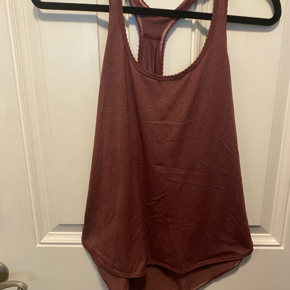 Lulu lemon tanks!